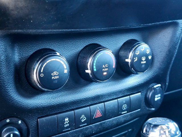 Used 2017 Jeep Wrangler Unlimited Sport AWD/4WD image 20