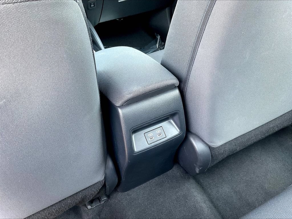 Used 2024 Toyota Corolla LE FWD image 10