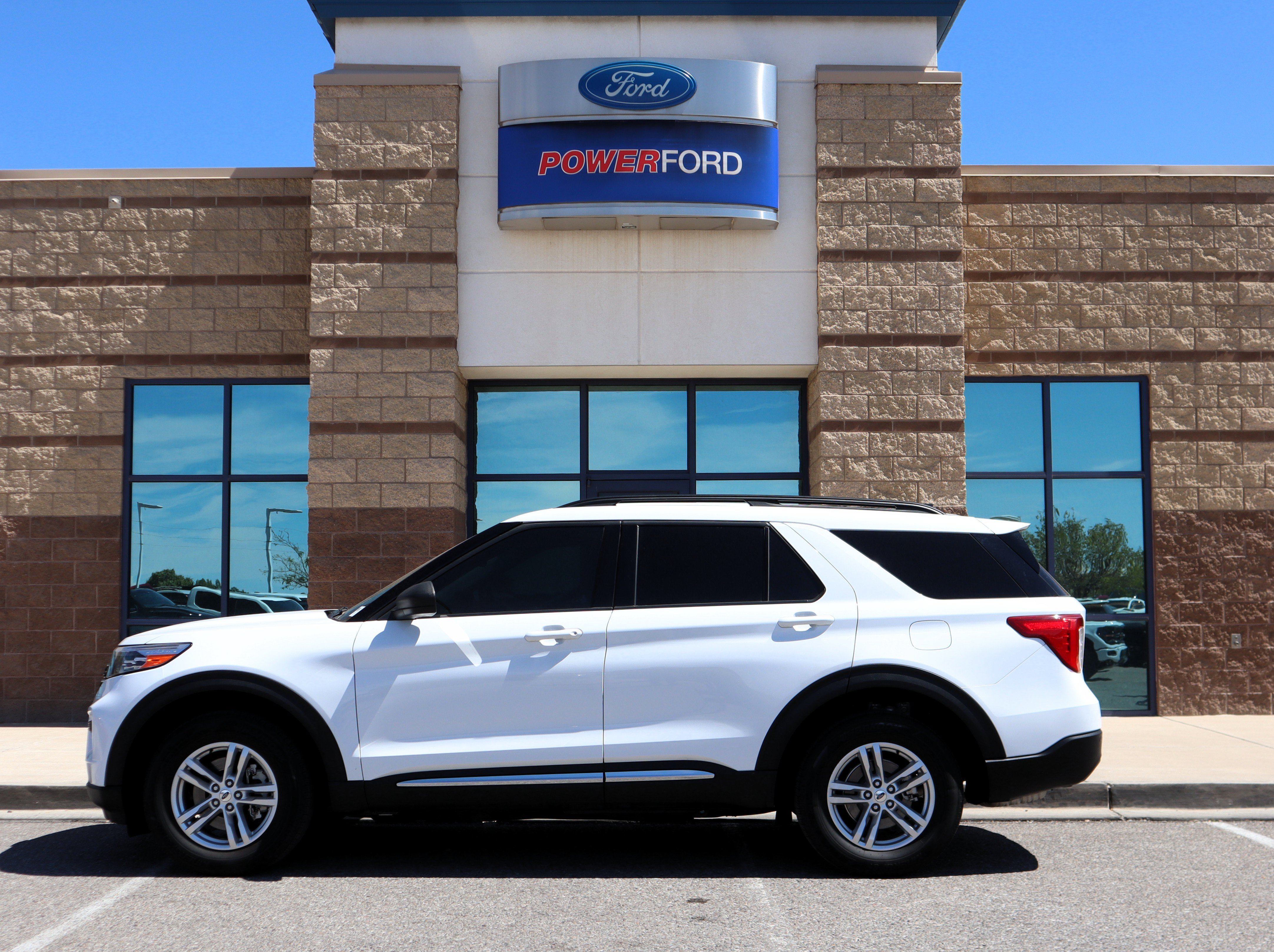 Certified 2023 Ford Explorer XLT AWD/4WD image 9