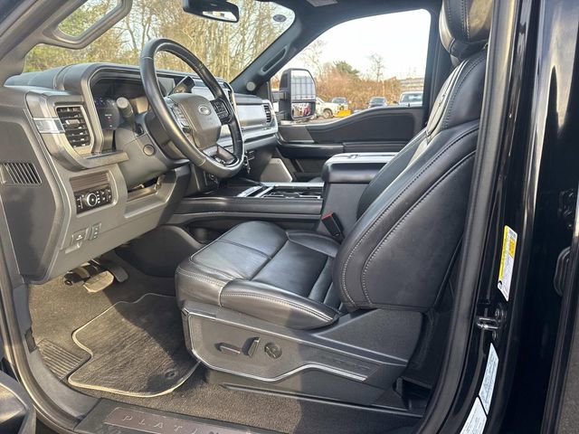 Certified 2025 Ford F450 Platinum AWD/4WD image 24