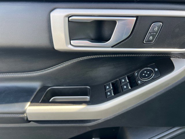 Certified 2022 Ford Explorer XLT w/ Equipment Group 202A image 12