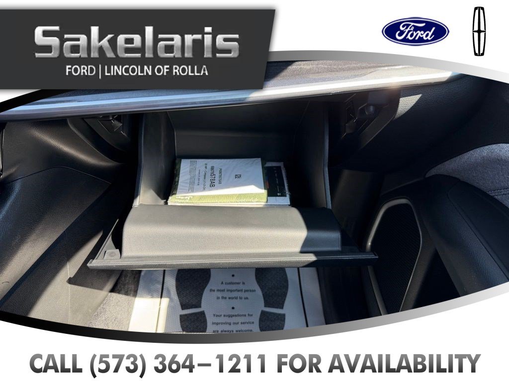 Used 2025 Jeep Compass Latitude AWD/4WD image 29