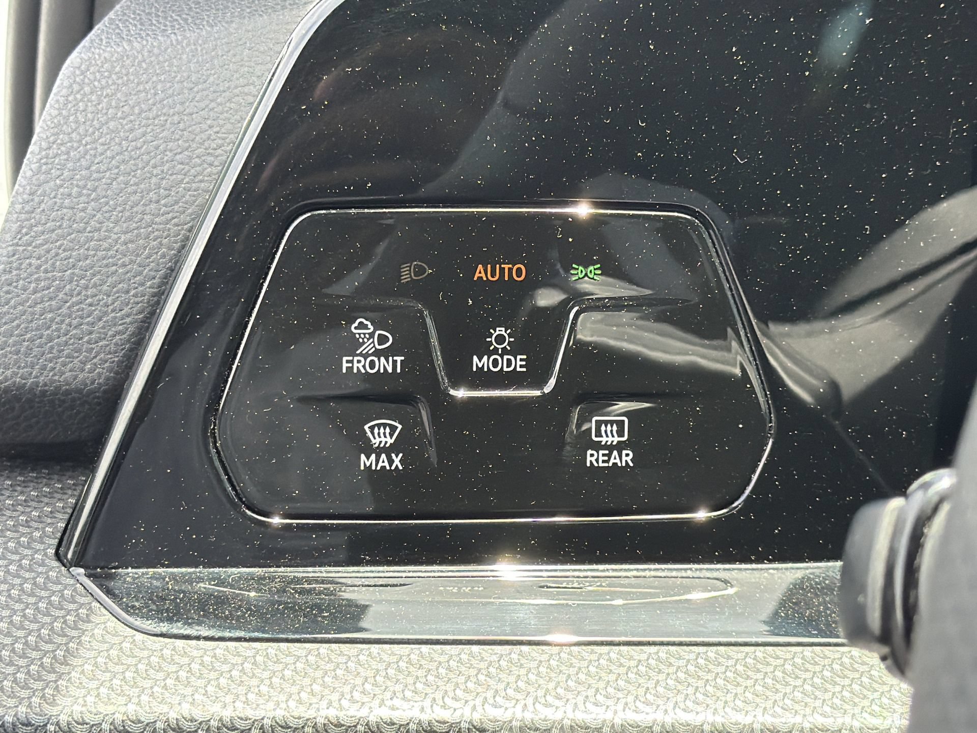 Used 2022 Volkswagen Golf R AWD/4WD image 12