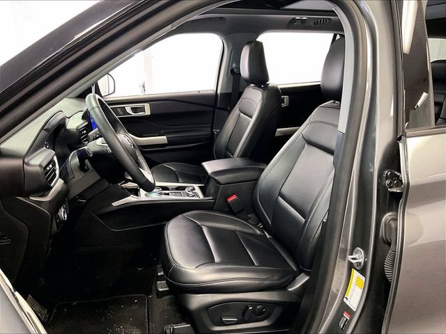 Certified 2023 Ford Explorer XLT w/ Equipment Group 202A AWD/4WD image 24