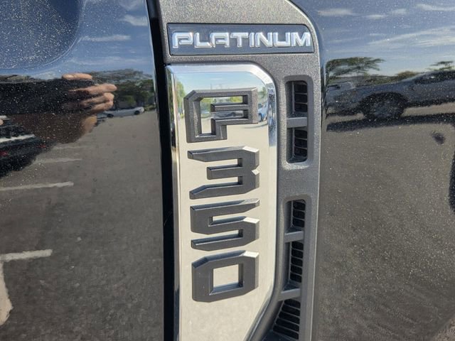 Certified 2026 Ford F350 Platinum w/ Platinum Plus Package AWD/4WD image 19