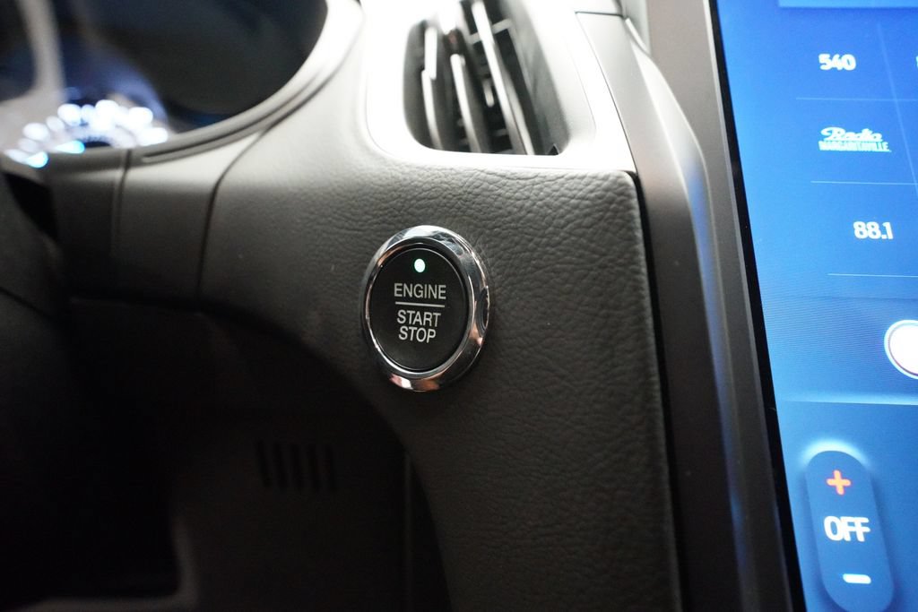 Certified 2022 Ford Edge ST-Line AWD/4WD image 32