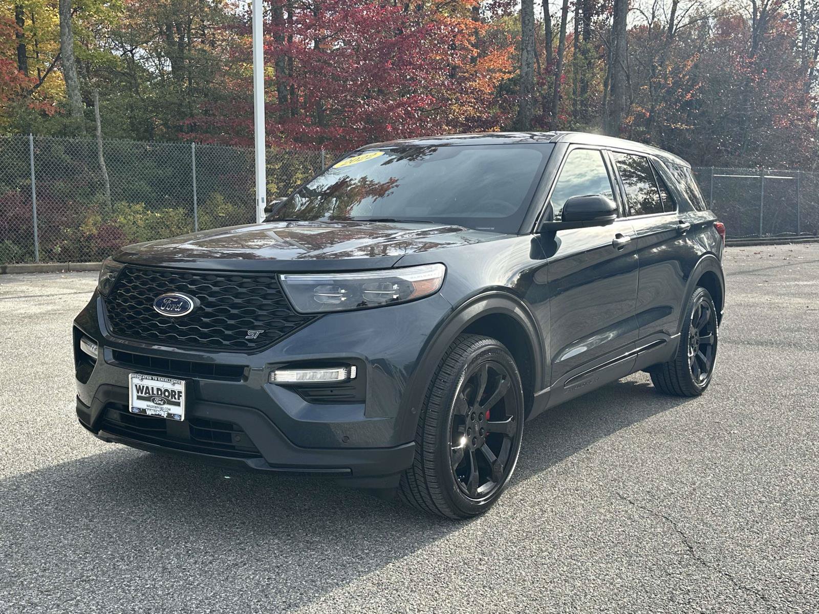 Certified 2022 Ford Explorer ST w/ Equipment Group 401A AWD/4WD image 3