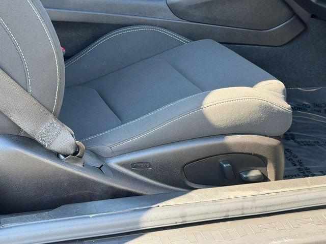 Used 2018 Chevrolet Camaro LT RWD image 26