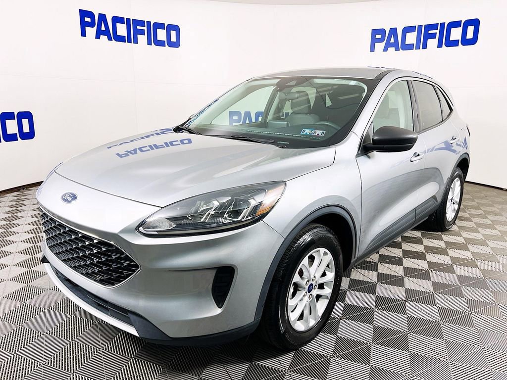 Certified 2022 Ford Escape SE image 7