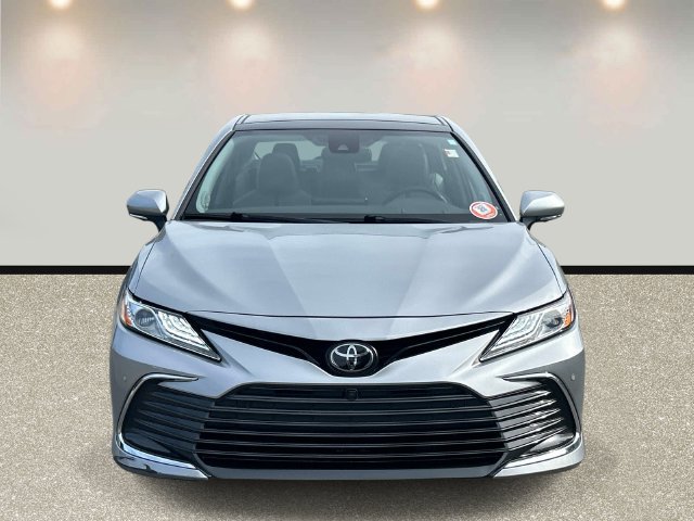 Used 2023 Toyota Camry XLE w/ Navigation Package FWD image 2