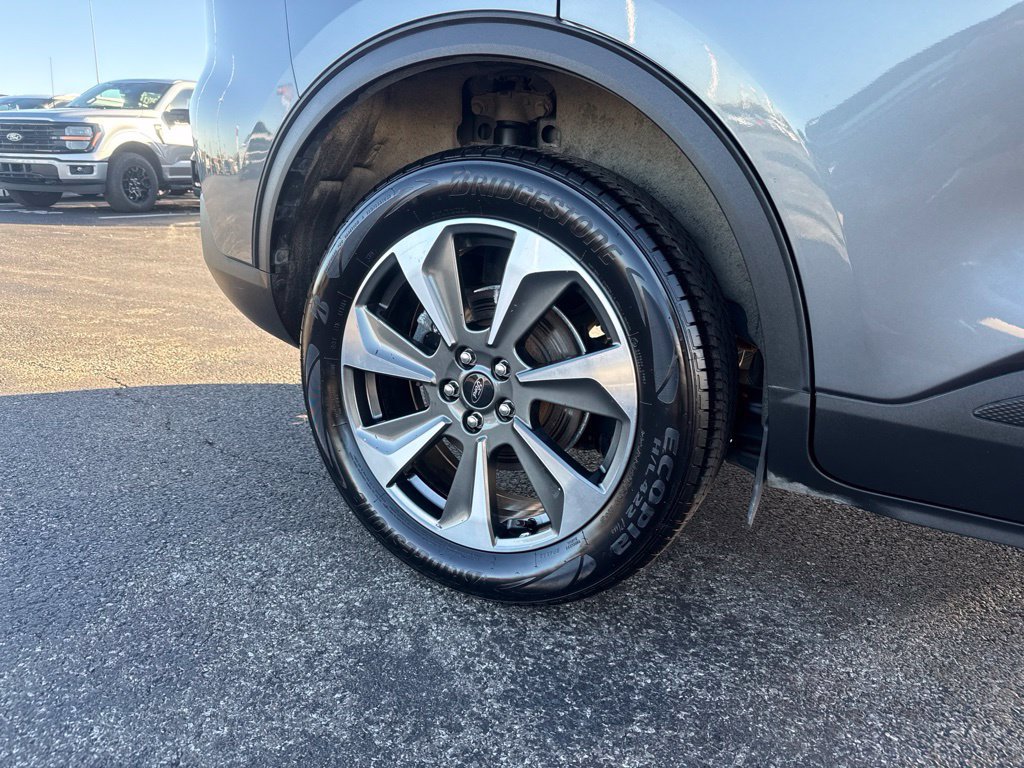 Certified 2024 Ford Escape Platinum AWD/4WD image 55
