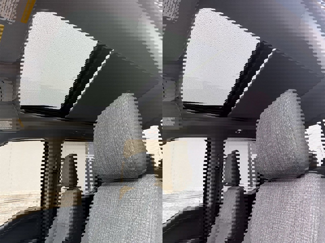 Certified 2022 Ford F150 XLT w/ Equipment Group 302A High image 23