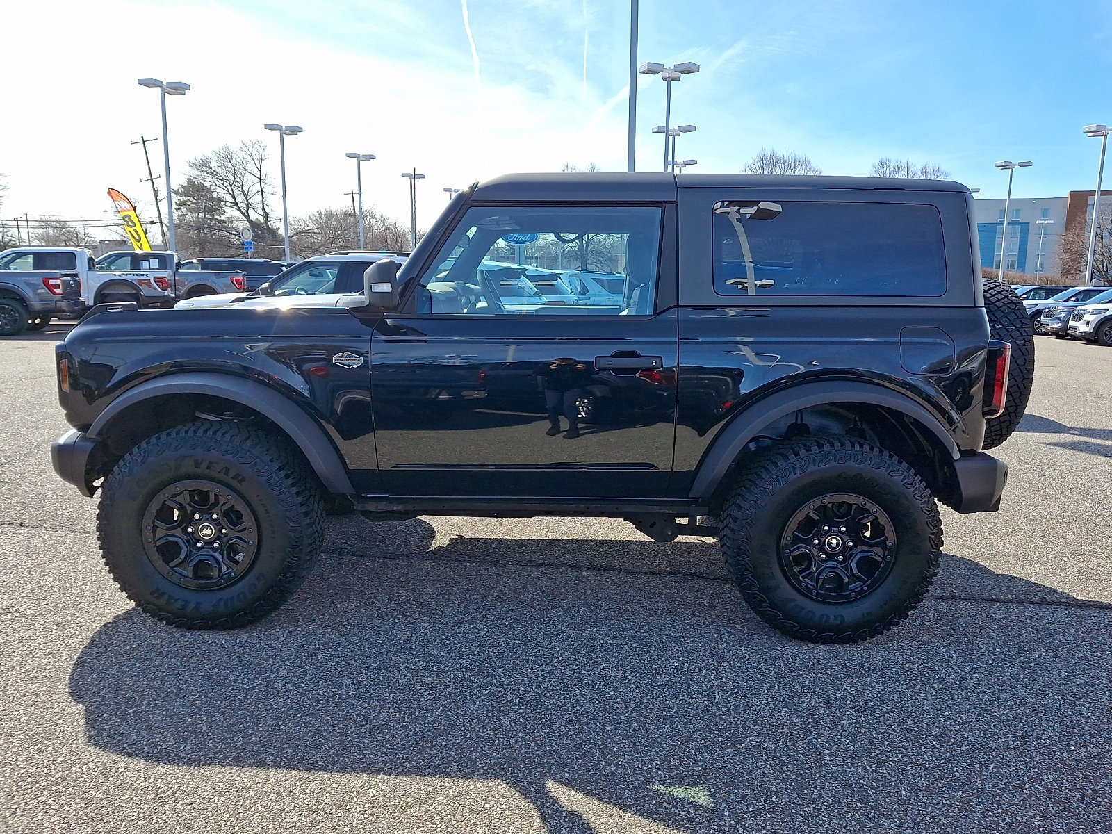 Certified 2023 Ford Bronco Wildtrak image 3