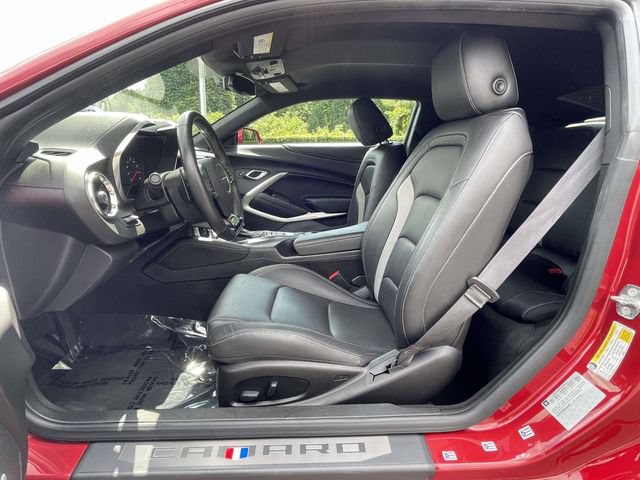 Used 2018 Chevrolet Camaro LT RWD image 10