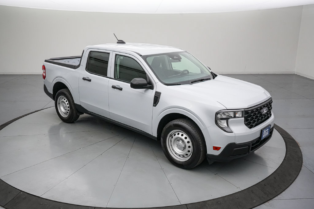 Certified 2025 Ford Maverick XL FWD image 2