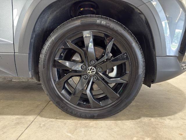 Used 2022 Volkswagen Taos SE AWD/4WD image 28