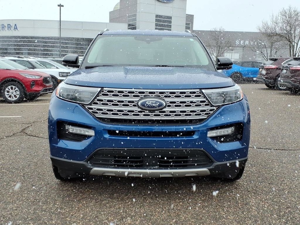 Certified 2022 Ford Explorer Limited w/ Equipment Group 301A image 8