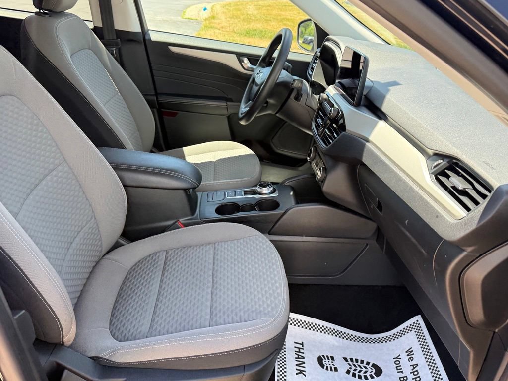 Certified 2021 Ford Escape SE FWD image 12
