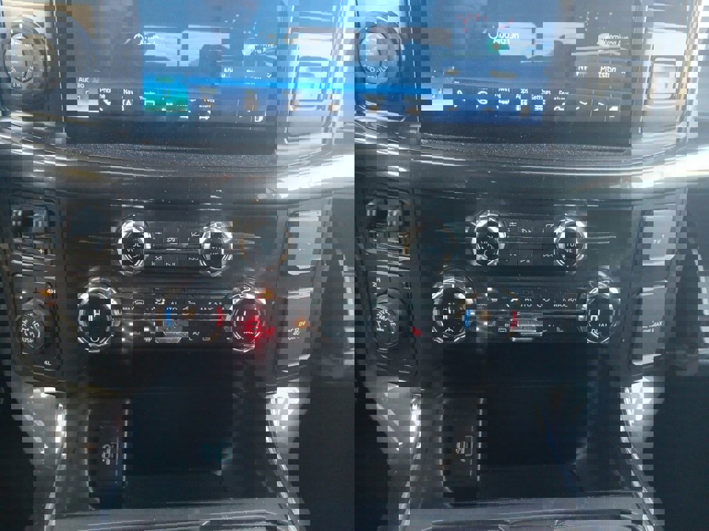 Certified 2021 Ford F150 XLT w/ Equipment Group 302A High image 45