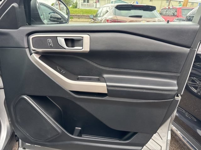 Certified 2023 Ford Explorer XLT w/ Equipment Group 202A AWD/4WD image 26