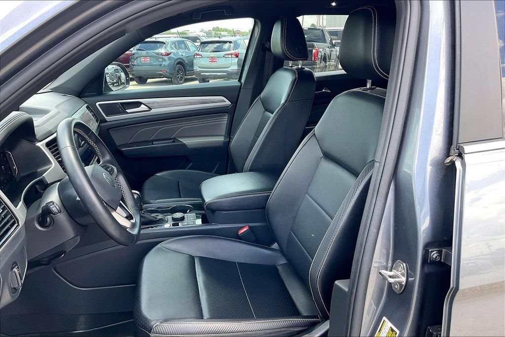 Used 2022 Volkswagen Atlas Cross Sport SE AWD/4WD image 18
