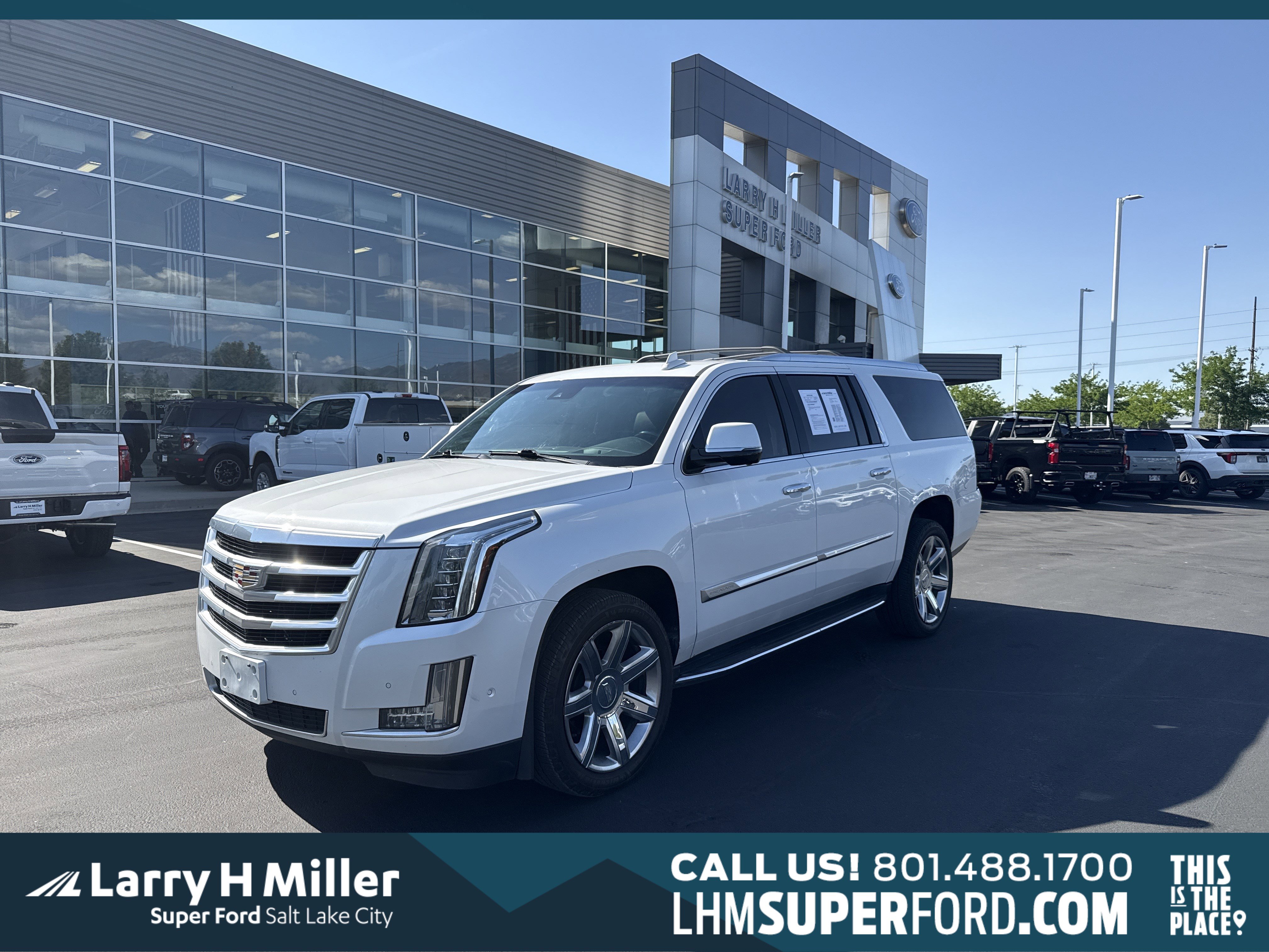 Used 2019 Cadillac Escalade ESV Luxury AWD/4WD video 1
