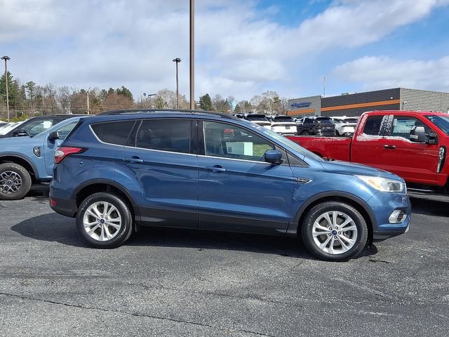 Certified 2018 Ford Escape SE w/ SE Sync 3 Package image 5