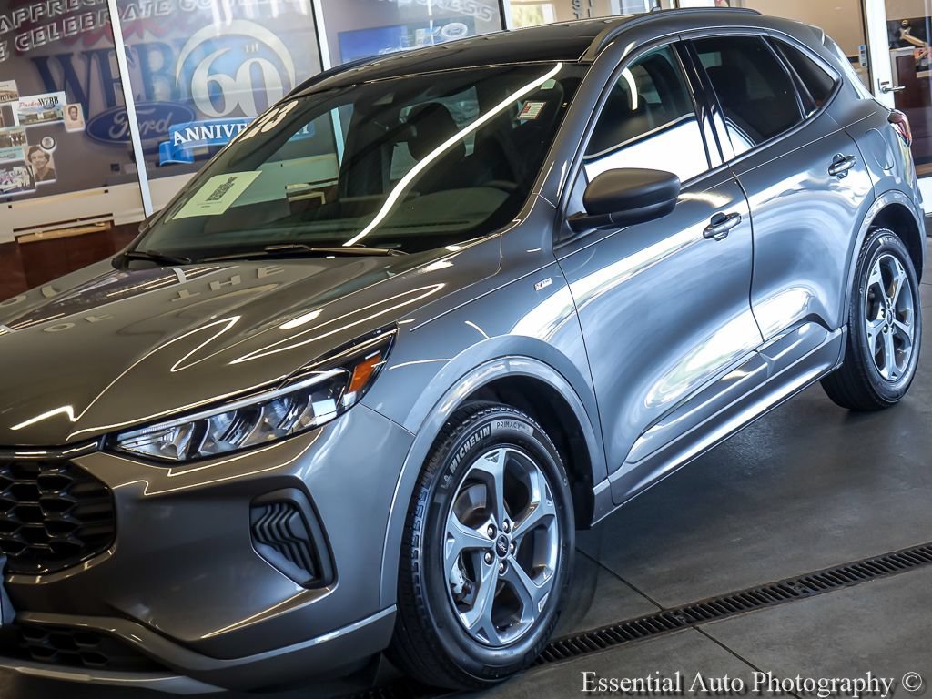 Certified 2023 Ford Escape ST-Line w/ Tech Pack #1 FWD image 4