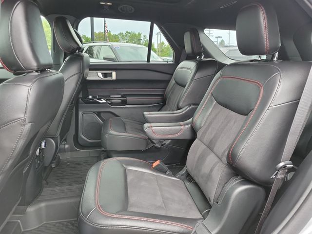 Certified 2024 Ford Explorer ST-Line w/ Class IV Trailer Tow Package AWD/4WD image 27