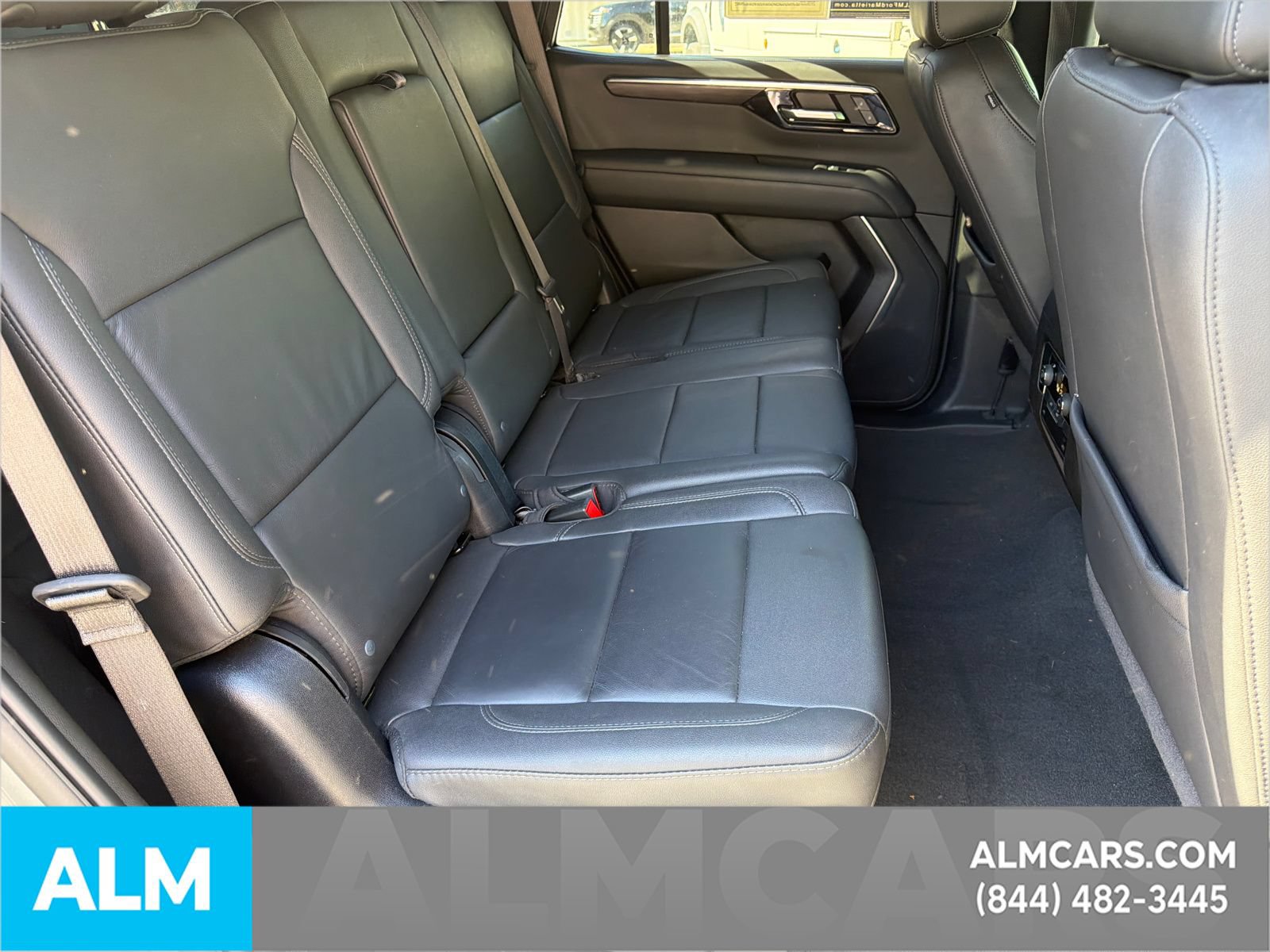 Used 2025 Chevrolet Tahoe LT AWD/4WD image 17