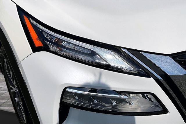 Used 2023 Nissan Rogue SV AWD/4WD image 29