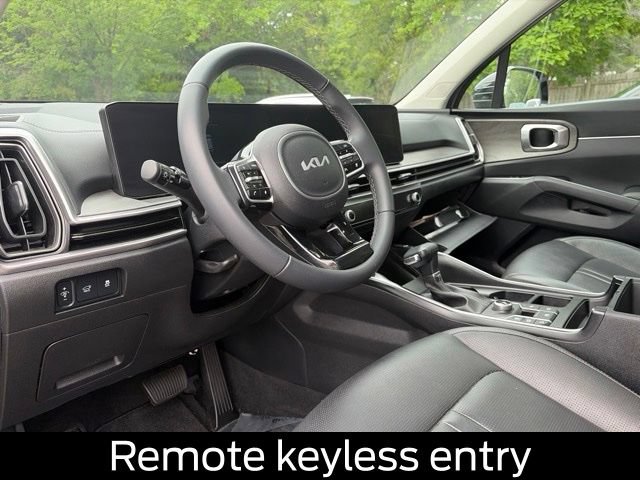 Used 2025 Kia Sorento X-Line EX AWD/4WD image 14