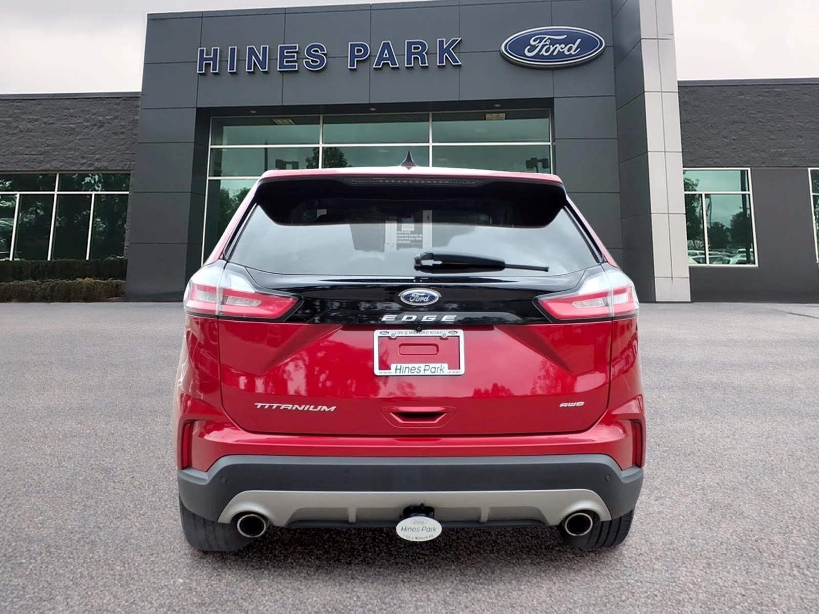 Certified 2022 Ford Edge Titanium w/ Equipment Group 301A AWD/4WD image 6