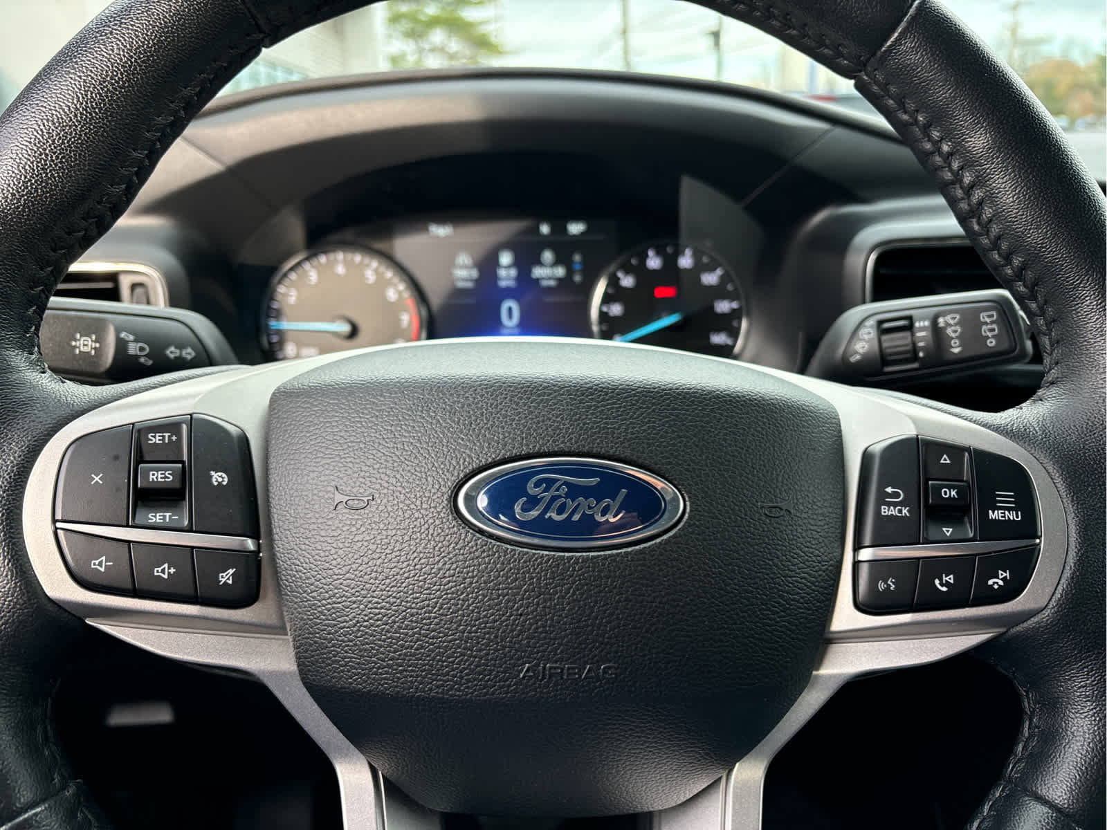 Certified 2022 Ford Explorer XLT w/ Equipment Group 202A image 18