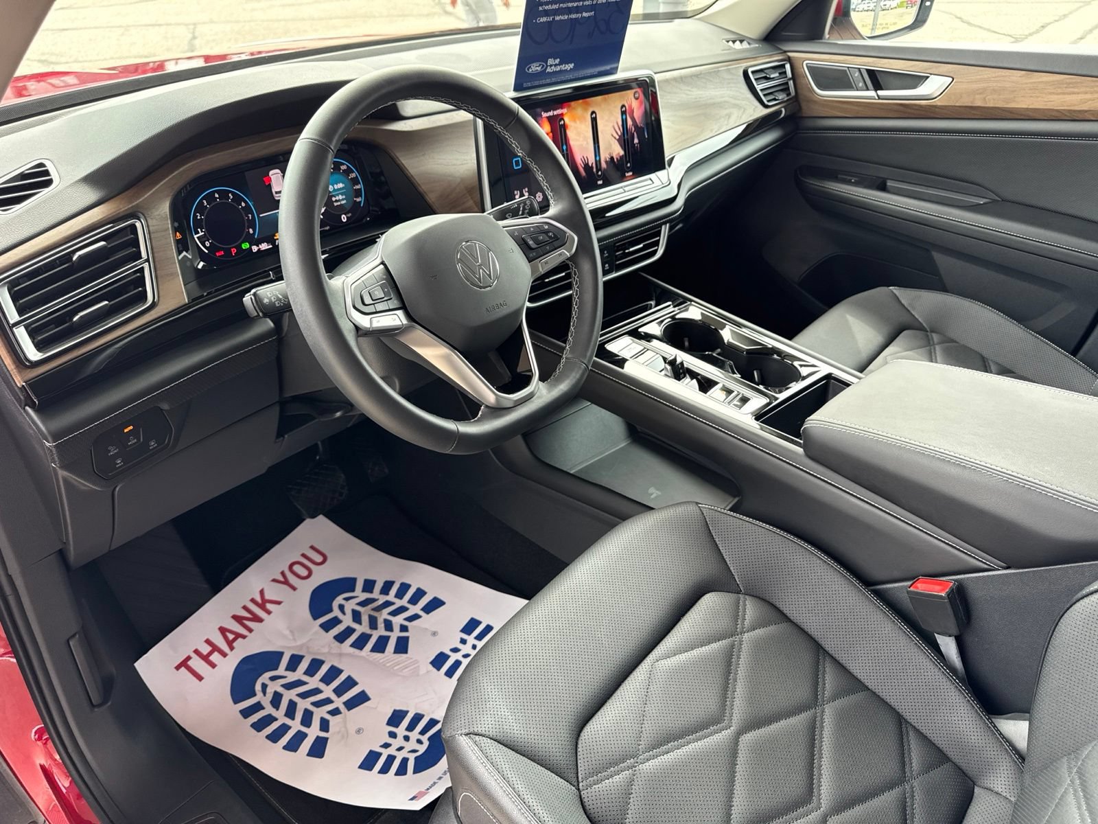 Used 2024 Volkswagen Atlas SE AWD/4WD image 23