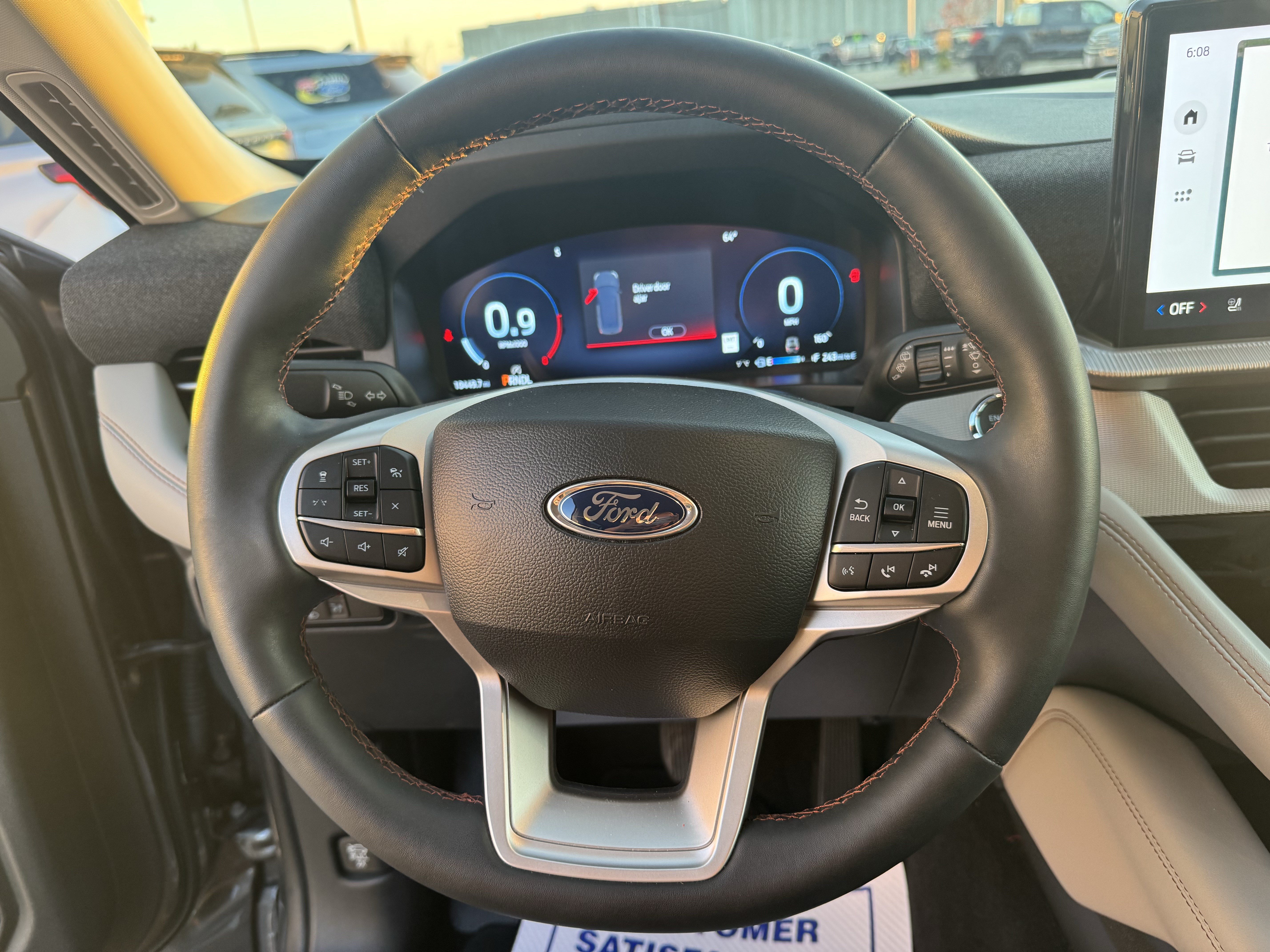 Certified 2025 Ford Explorer Active w/ Active Comfort Package AWD/4WD image 14