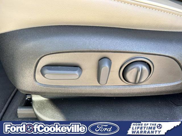 Used 2023 Chevrolet Traverse Premier AWD/4WD image 30