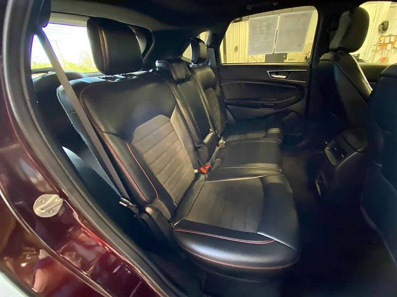 Certified 2022 Ford Edge ST-Line w/ Class II Trailer Tow Package AWD/4WD image 36