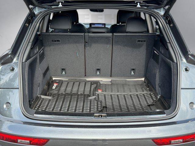Used 2024 Audi SQ5 Prestige AWD/4WD image 24