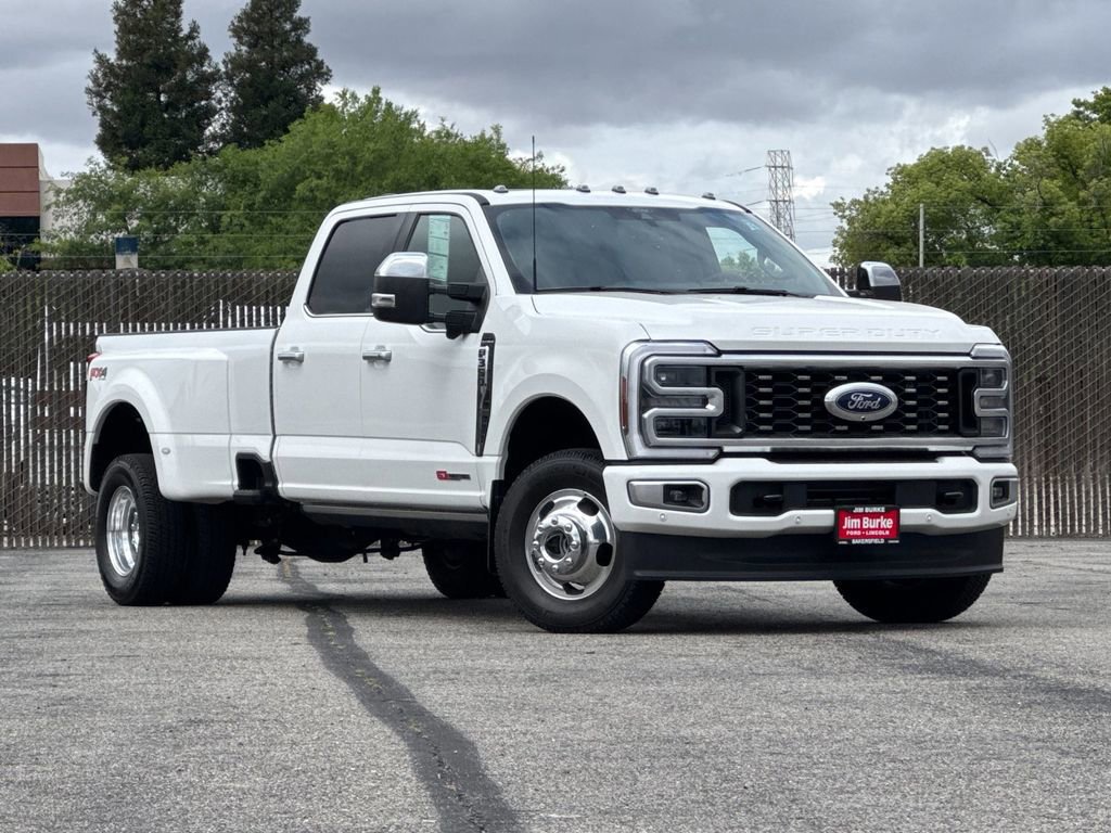 Certified 2026 Ford F350 Platinum w/ Platinum Plus Package AWD/4WD image 7