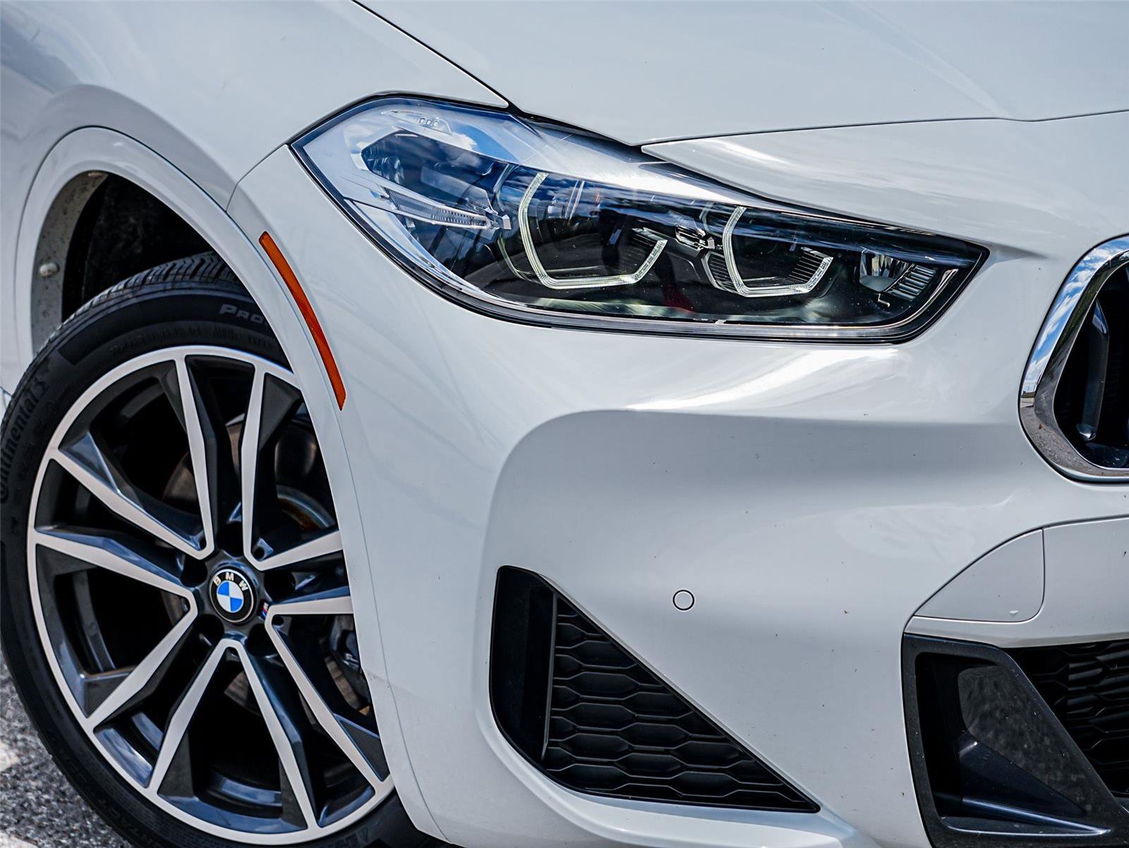 Used 2023 BMW X2 sDrive28i w/ M Sport Package FWD image 3