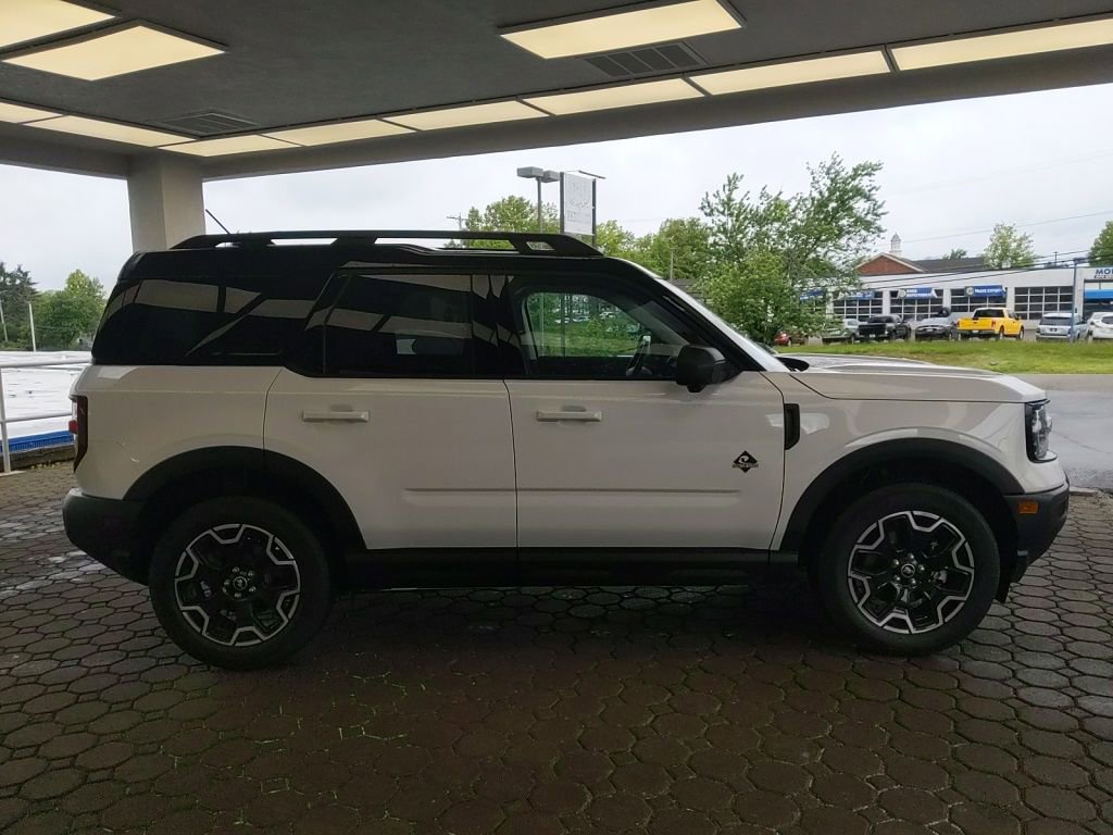Certified 2025 Ford Bronco Sport Outer Banks w/ Outer Banks Tech Package+ AWD/4WD image 5