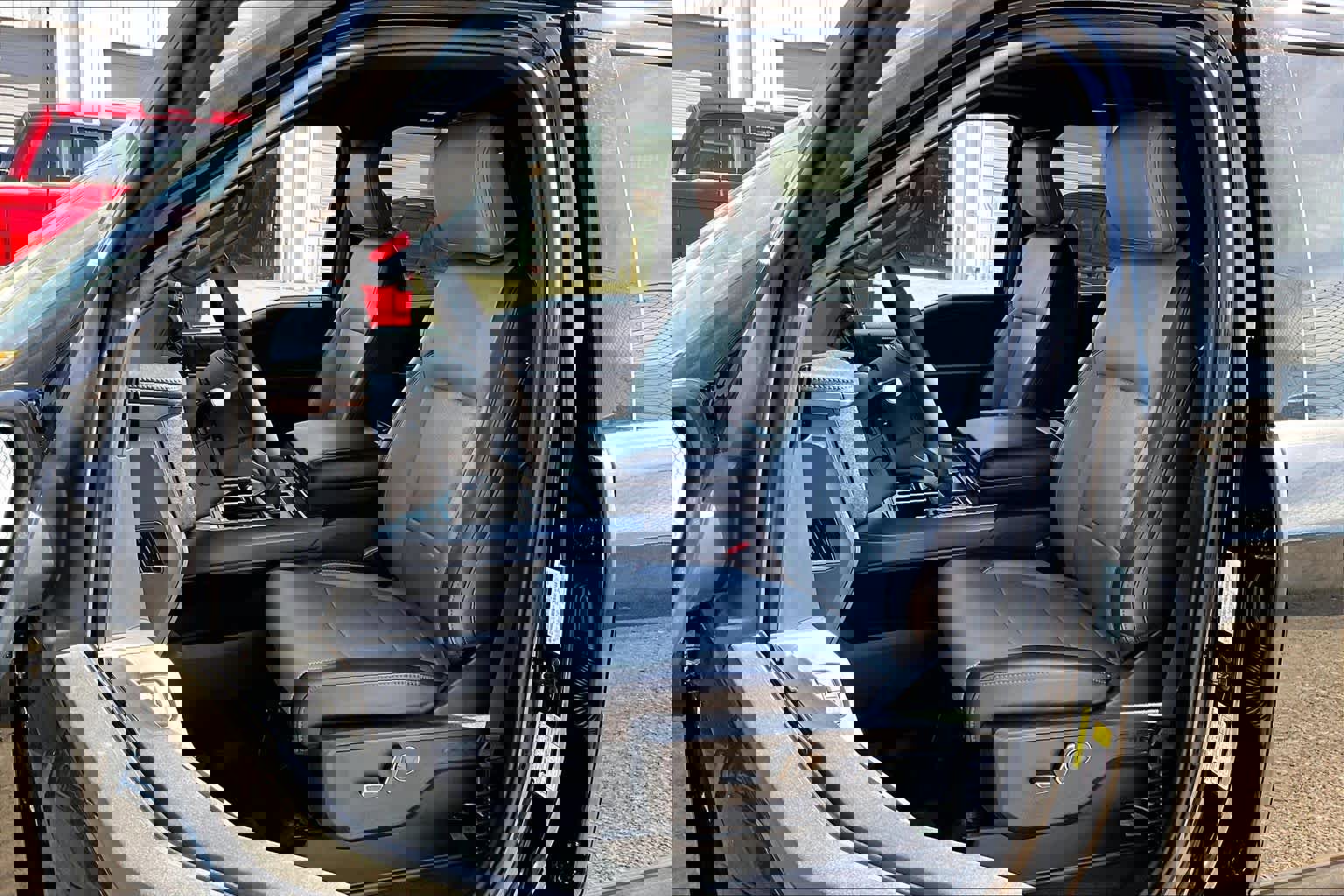 Certified 2025 Ford F150 Lightning Lariat w/ Max Trailer Tow Package image 7