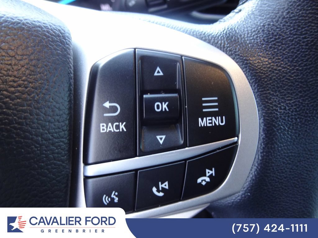 Certified 2022 Ford Explorer XLT w/ Equipment Group 202A RWD image 18