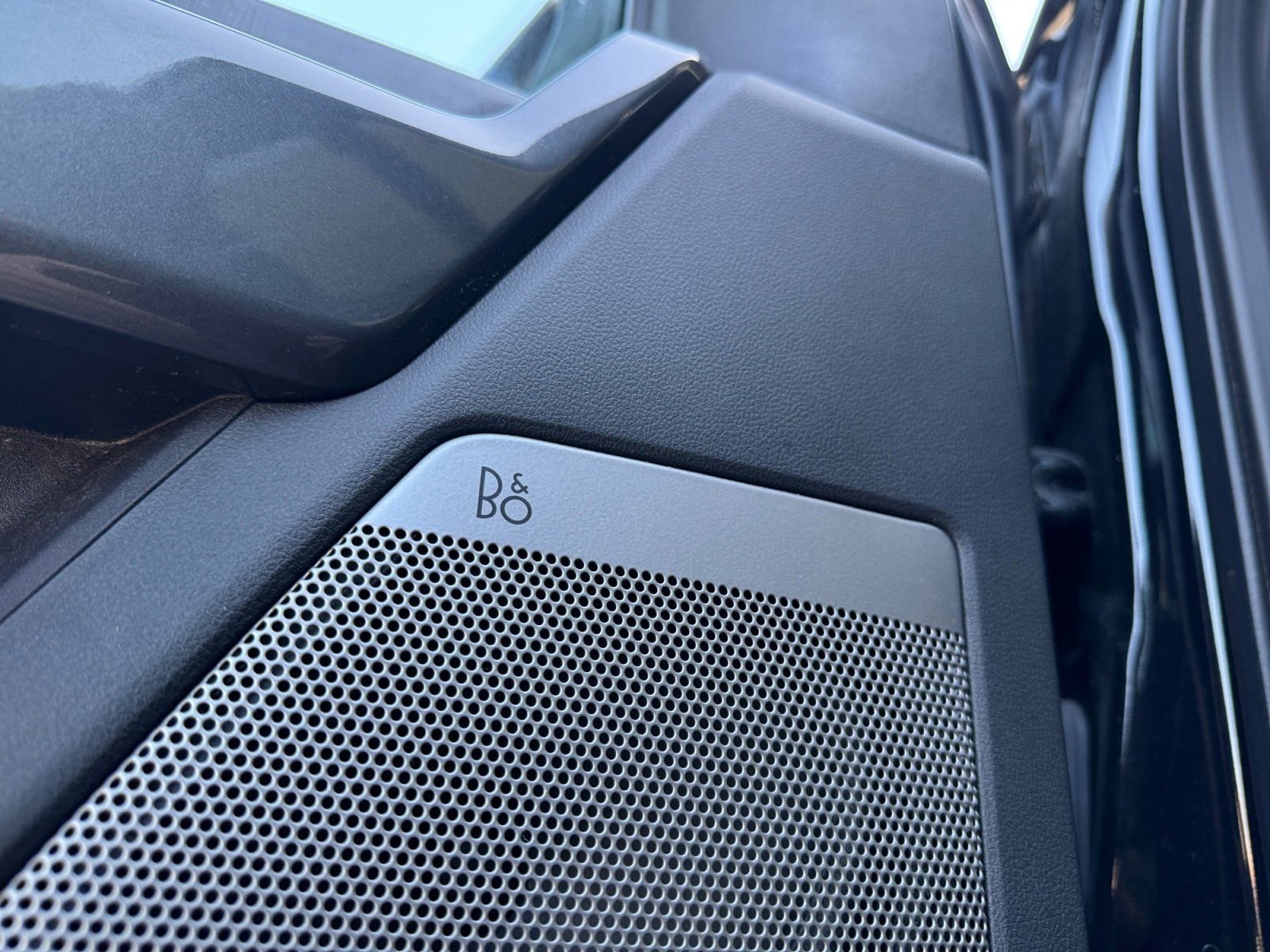 Certified 2022 Ford F150 XLT w/ Equipment Group 302A High image 22