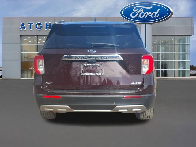 Certified 2022 Ford Explorer XLT w/ Equipment Group 202A image 3