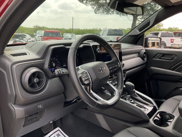 Used 2026 Chevrolet Colorado Trail Boss AWD/4WD image 6