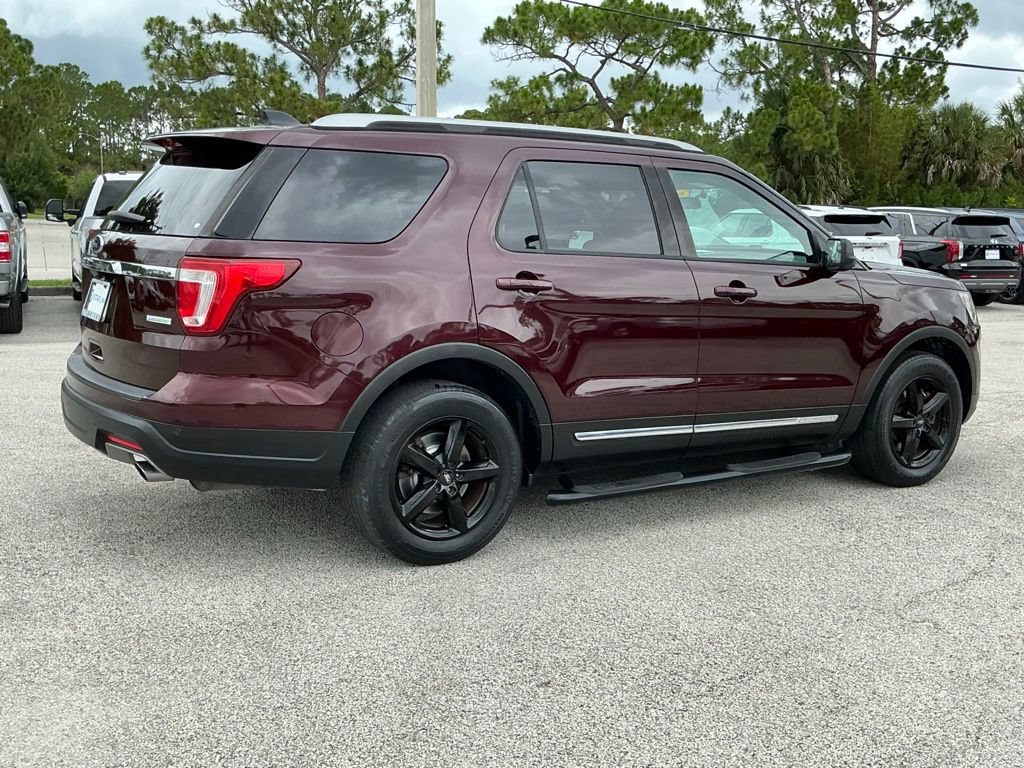Certified 2018 Ford Explorer XLT FWD image 17