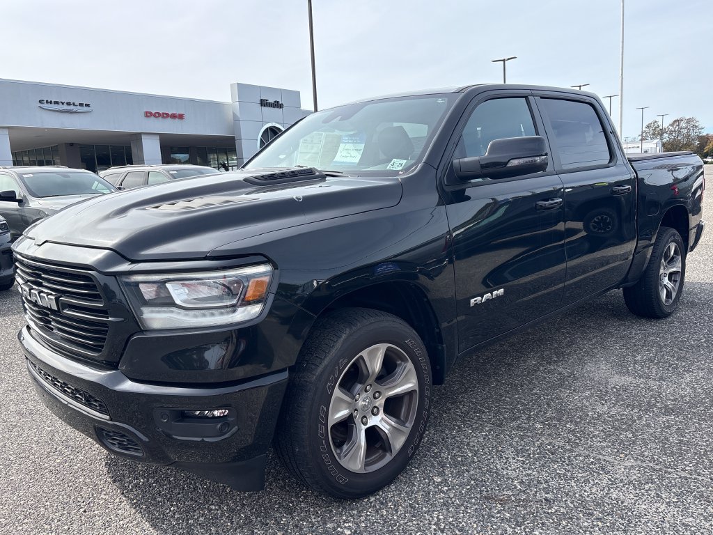 Used 2023 RAM 1500 Laramie AWD/4WD image 5
