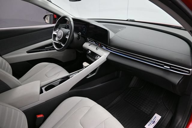 Used 2023 Hyundai Elantra Limited FWD image 29